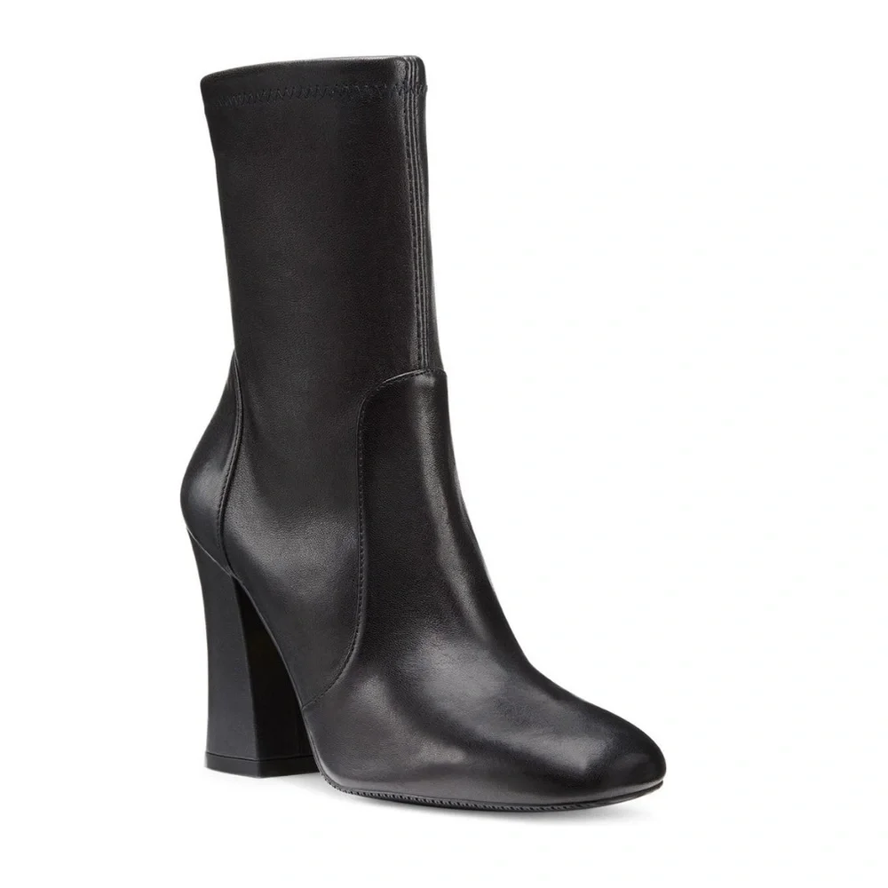 Stuart Weitzman Curveblock 100 Bootie‎ (Women)